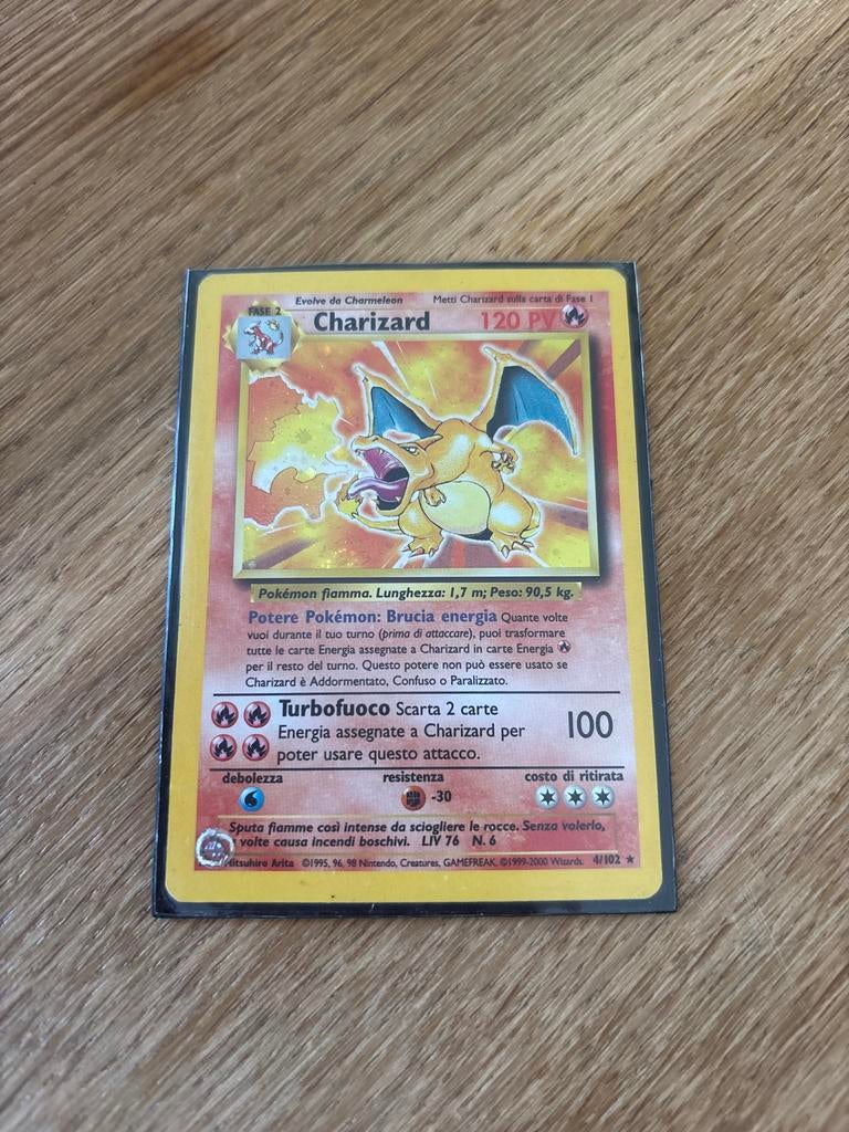 Charizard Holo 4/102 Spaanse Pokémon Kaart 1999-2000, Ophalen of Verzenden, Gebruikt, Losse kaart, Foil