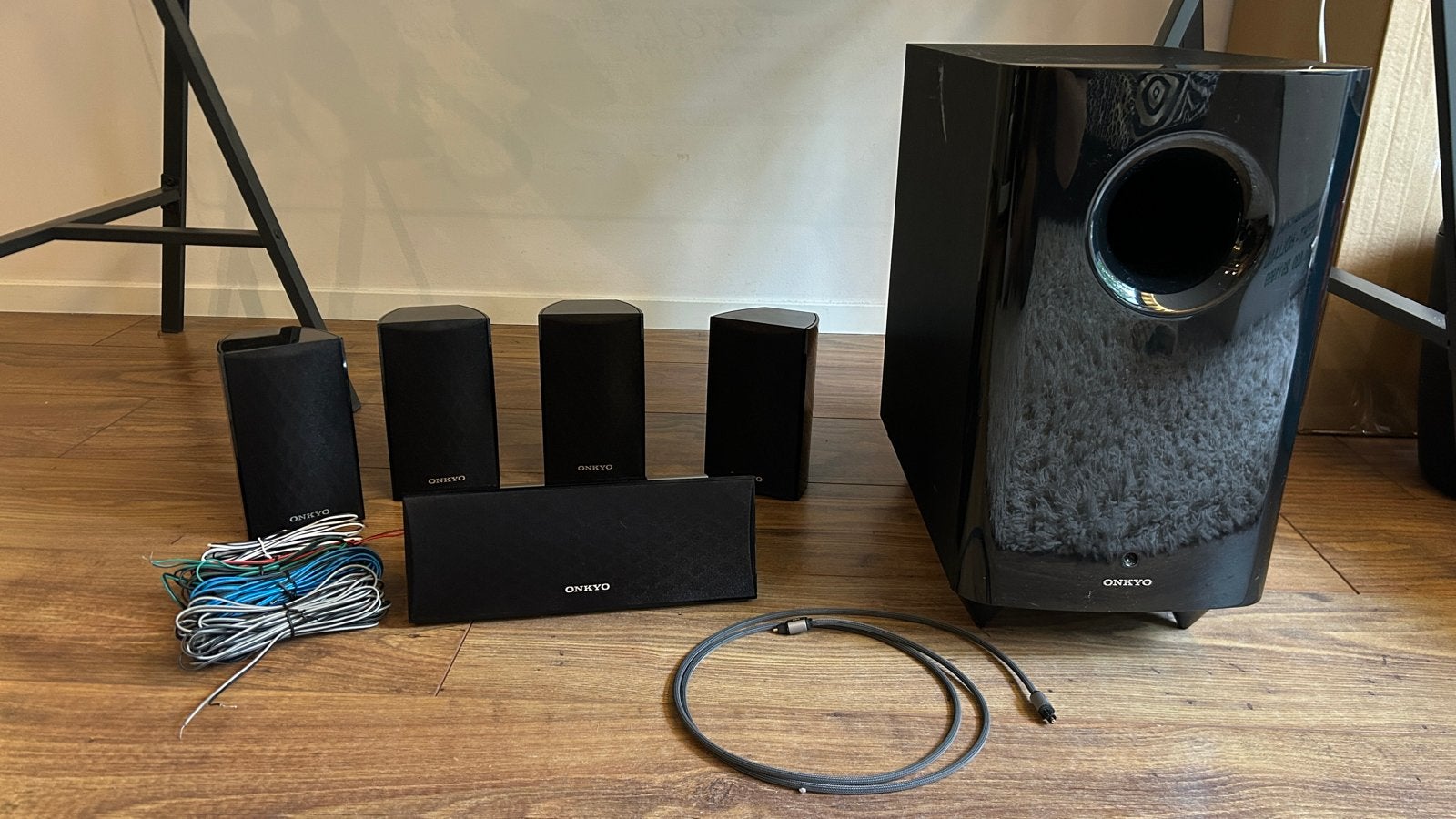 Onkyo SKW-501E Subwoofer en 5-delige speakerset, Audio, Tv en Foto, Luidsprekers, Ophalen, Gebruikt, 60 tot 120 watt, Surroundset