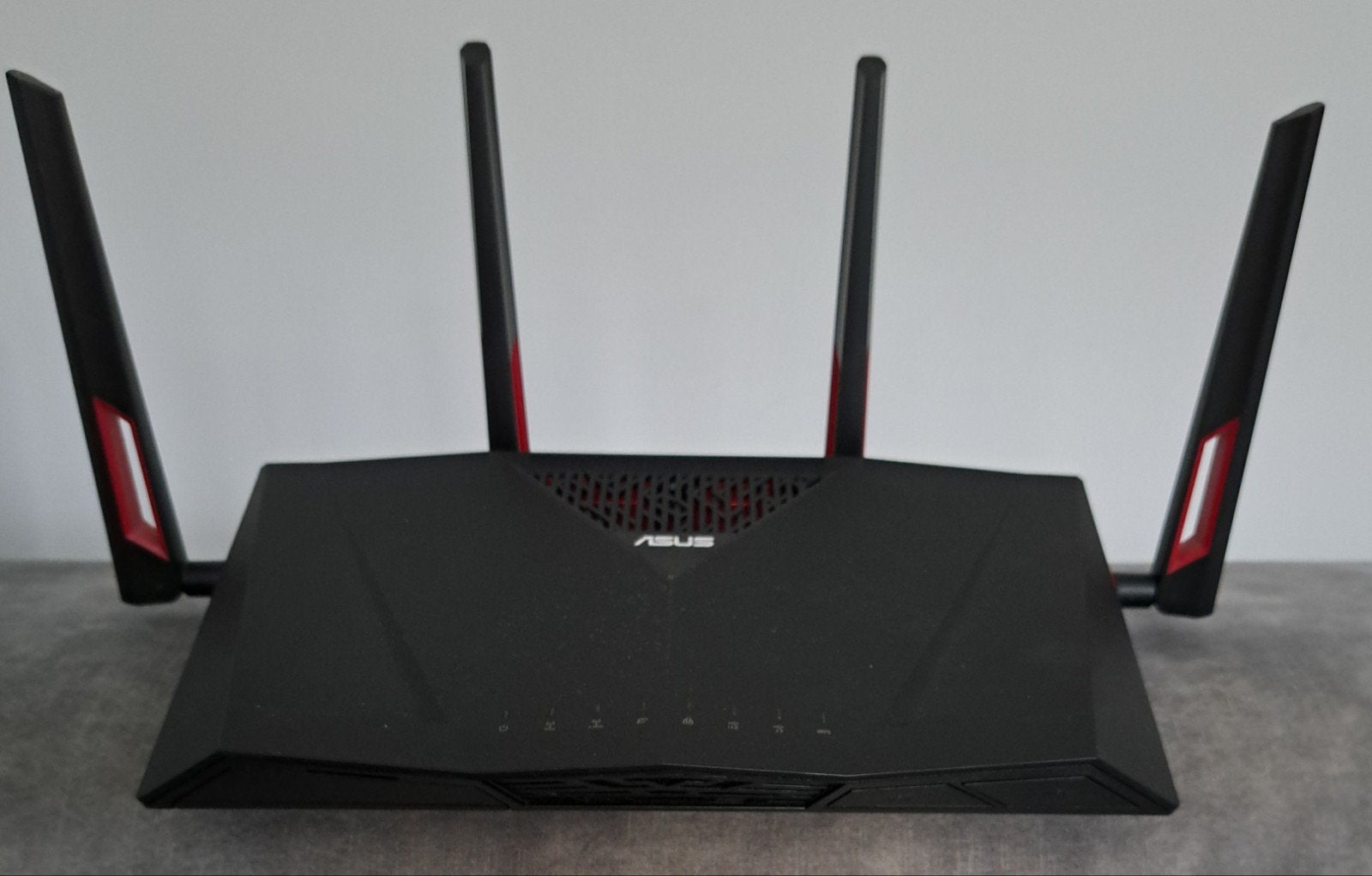 ASUS RT-AC88U Wireless-AC3100 Dual Band 1 of 2 stuks stuks, Computers en Software, Ophalen of Verzenden, Zo goed als nieuw, Router