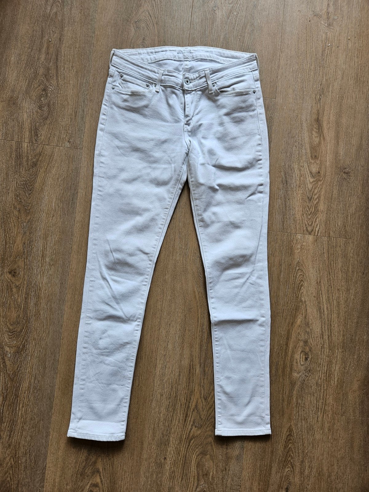 Witte Levi's Skinny Jeans - Maat W29 L32, Wit, Ophalen of Verzenden, W28 - W29 (confectie 36), Gedragen