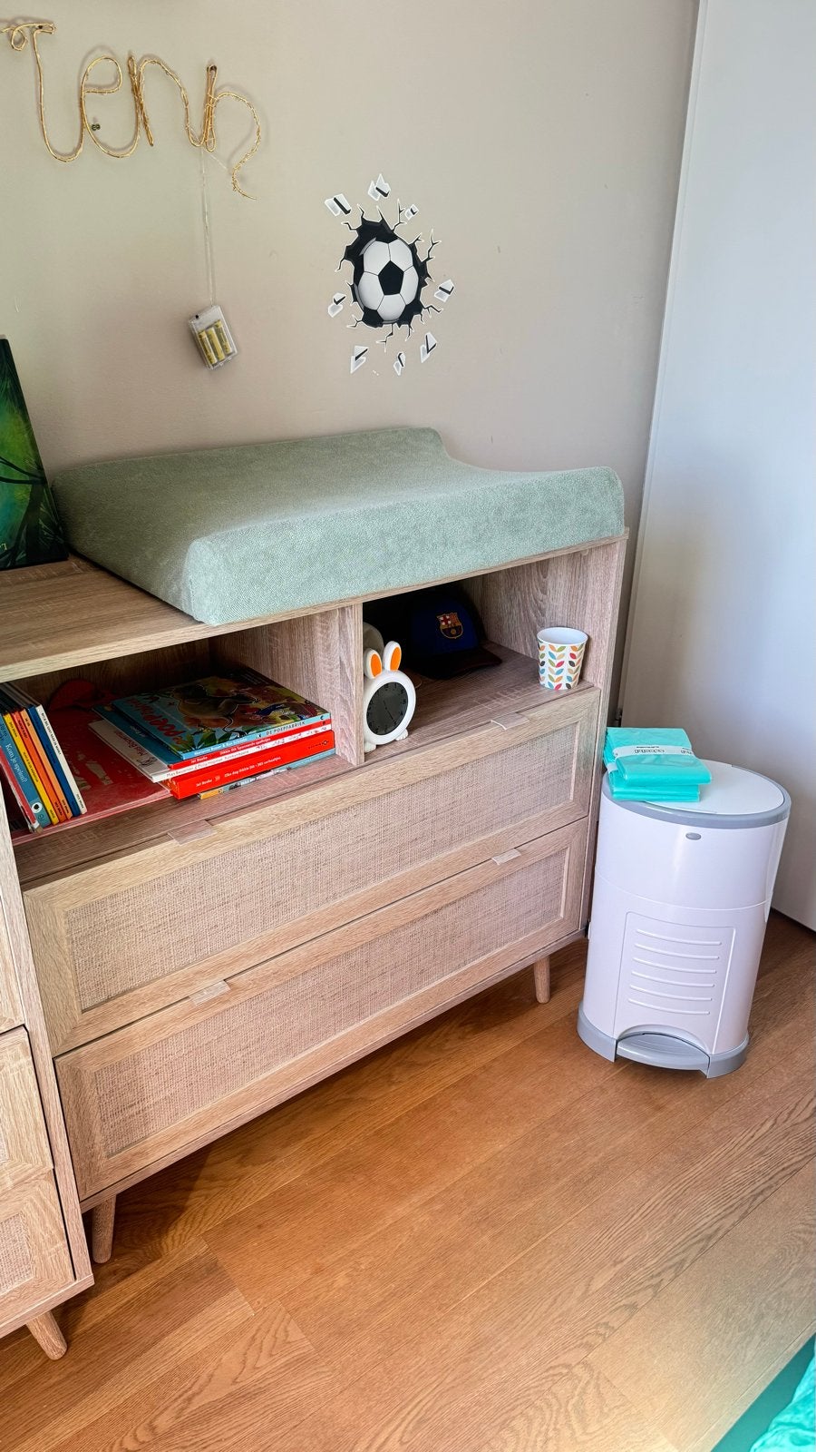 Commode Finori met Korbell luieremmer en verschoonkussen, Ophalen, 50 tot 70 cm, 105 cm of meer, Voetruimte