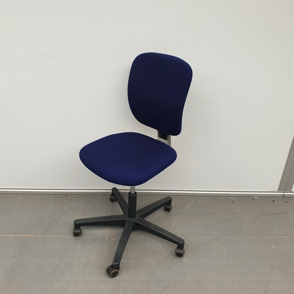 Ahrend 262 bureaustoel  - blauwe stof, Niet ingevuld, Gebruikt, Niet ingevuld, Niet ingevuld