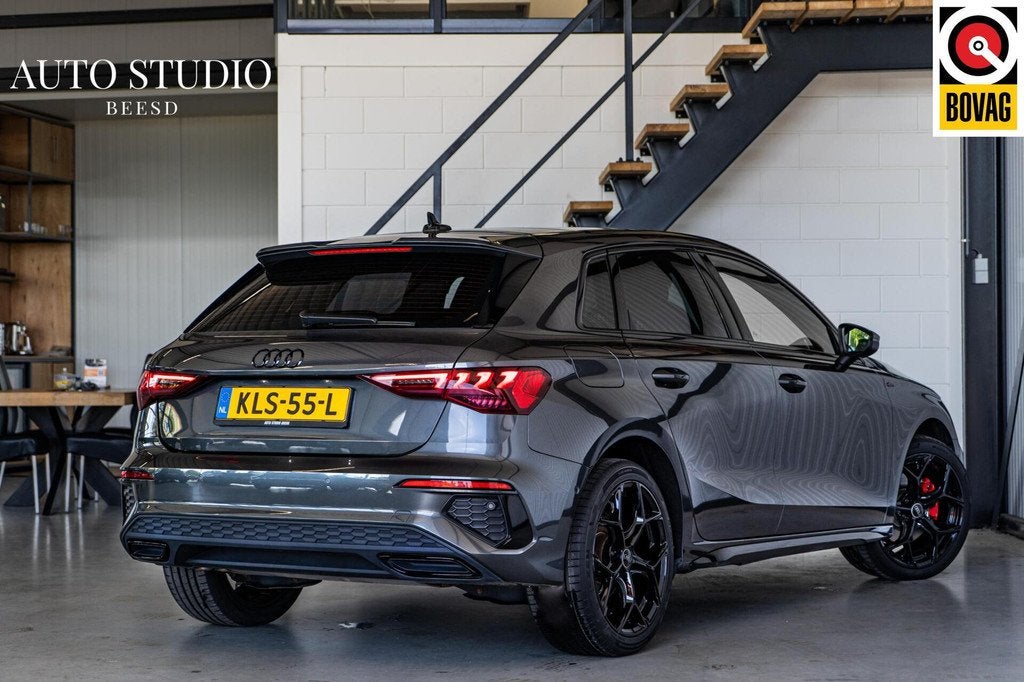 Audi A3 Sportback 40 TFSI e S-line | Matrix | Carplay | Stoe, Auto's, Audi, Gebruikt, 4 cilinders, Leder en Stof, Plug-in hybride