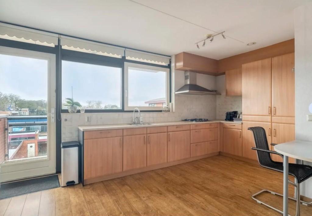 complete keuken, Huis en Inrichting, Keuken | Complete keukens, Gebruikt, Hoekkeuken, Bruin, Kunststof, Ophalen