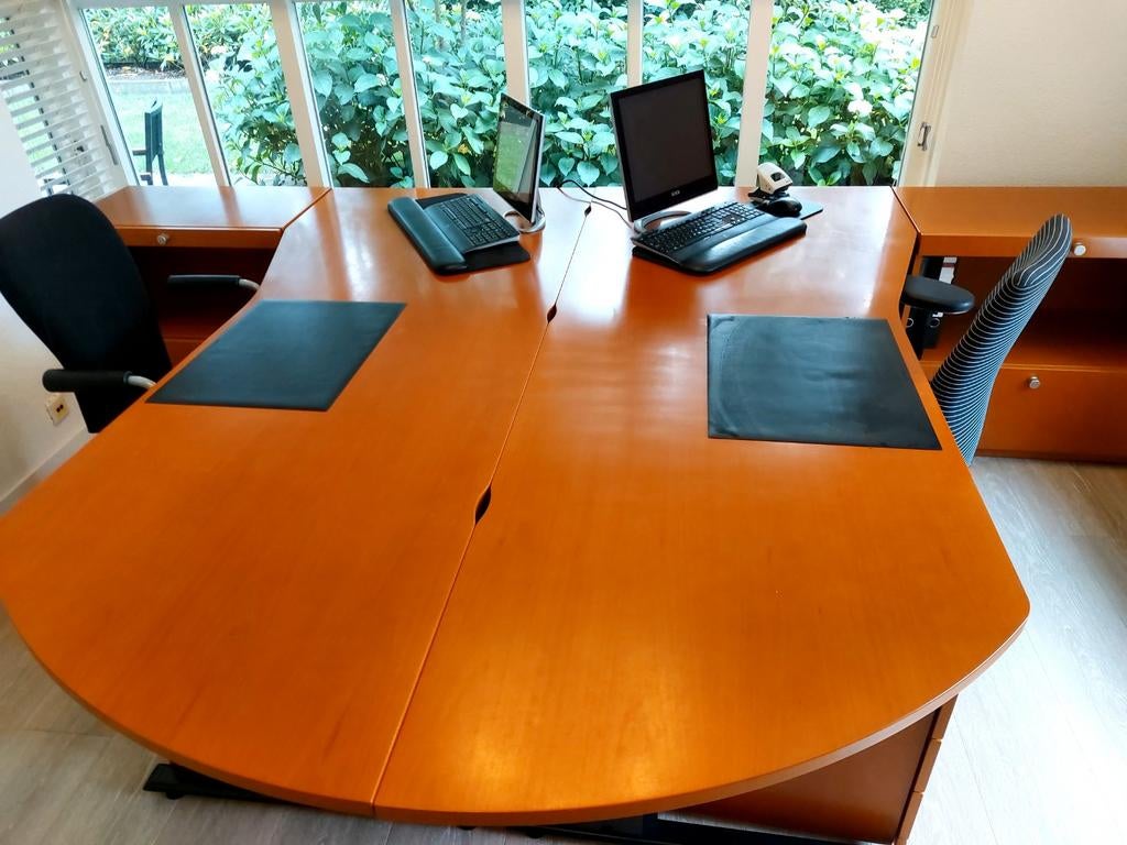 Kantoorinterieur in hoogte verstelbaar, Ophalen, Bureau