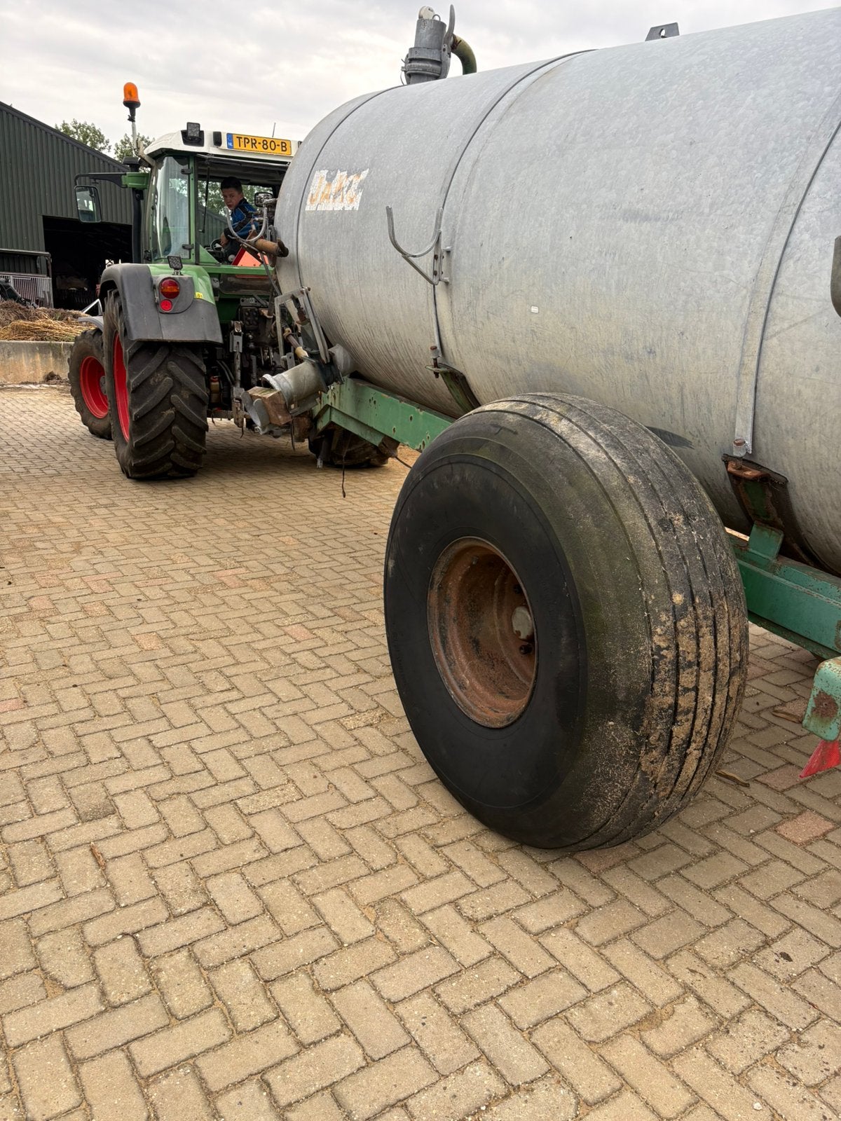 Jako gierton 7000 liter //vicon kuilvoersnijder ,hefmast, Zakelijke goederen, Agrarisch | Werktuigen, Ophalen, Weidebouw