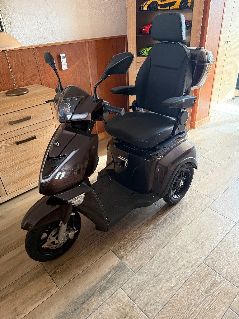 scootmobiel IVA Z1000, Zo goed als nieuw, 16 km/u of meer, 46 km of meer, Ophalen
