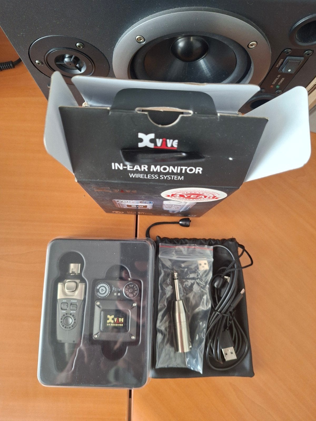 XVIVE U4 In-Ear Monitor Draadloos Systeem - Nieuwstaat, Verzenden, Zo goed als nieuw, Overige typen, Draadloos