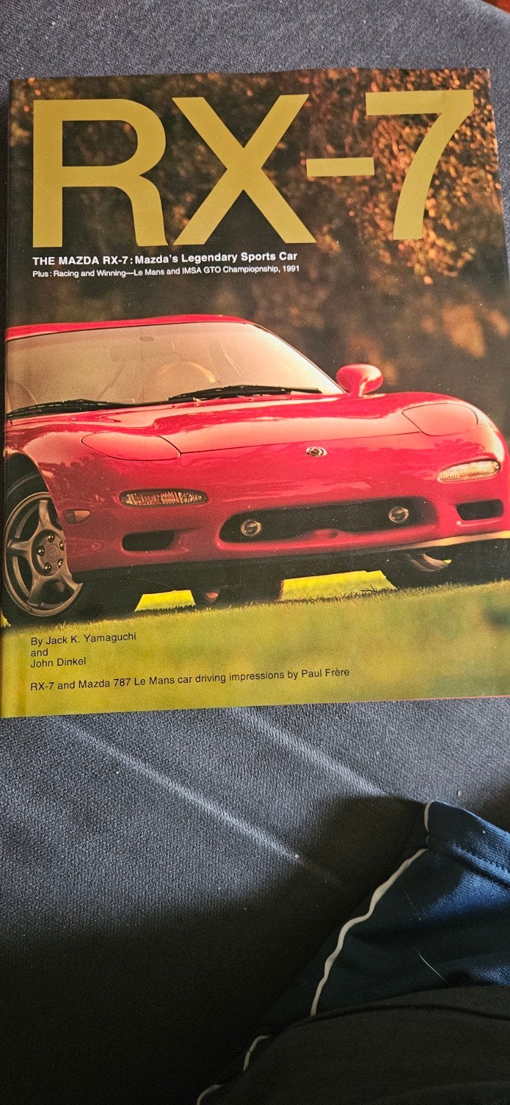 Boek: Mazda RX-7 - The Legendary Sports Car, Ophalen of Verzenden, Zo goed als nieuw, Mazda, Jack K. Yamaguchi en John Dinkel