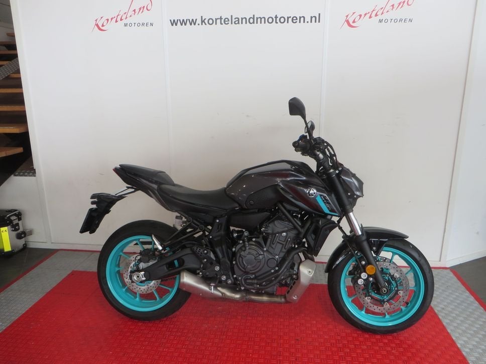 YAMAHA MT 07 ABS (bj 2024) 1.720 km, Motorrijbewijs A, Onbekend, YAMAHA, Onbekend