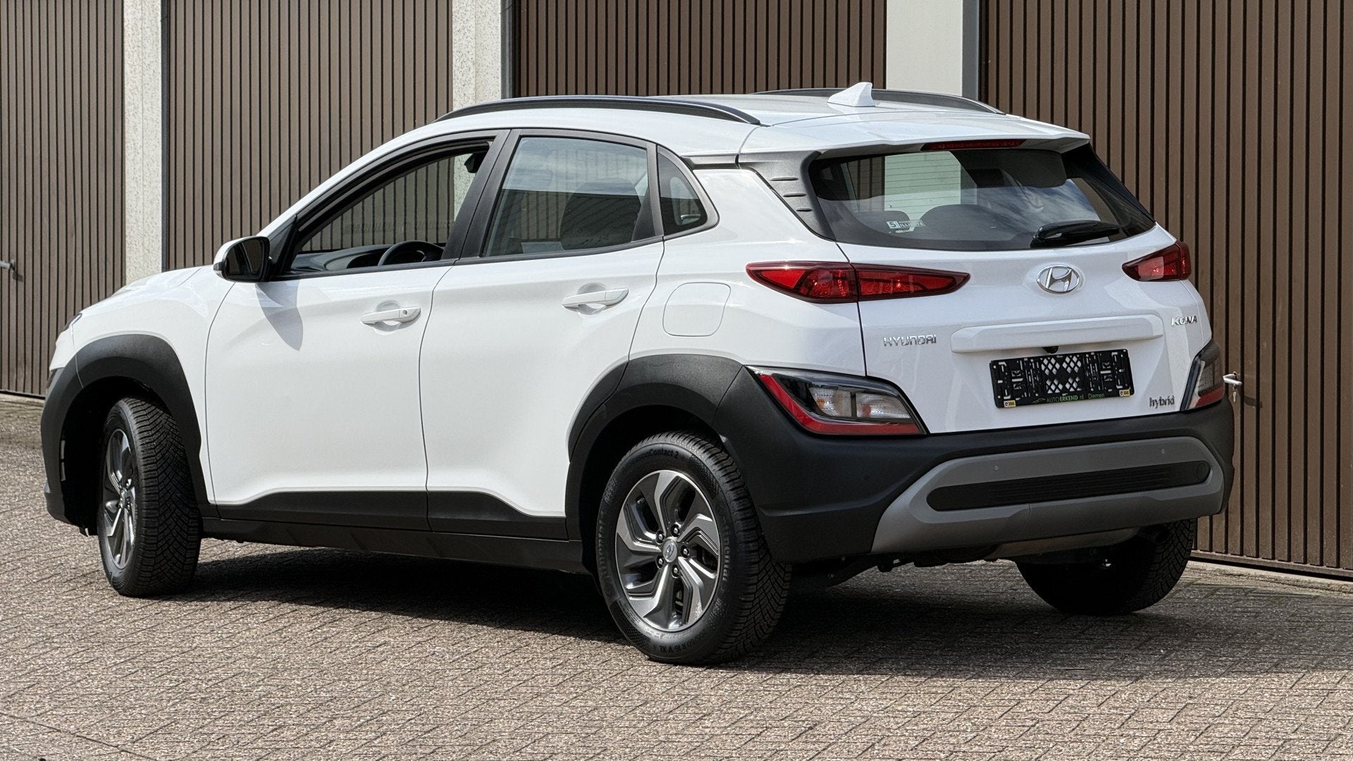 Hyundai KONA 1.6 GDI HEV Comfort (bj 2022, automaat), Auto's, Gebruikt, Wit, Bedrijf, Hybride Elektrisch/Benzine