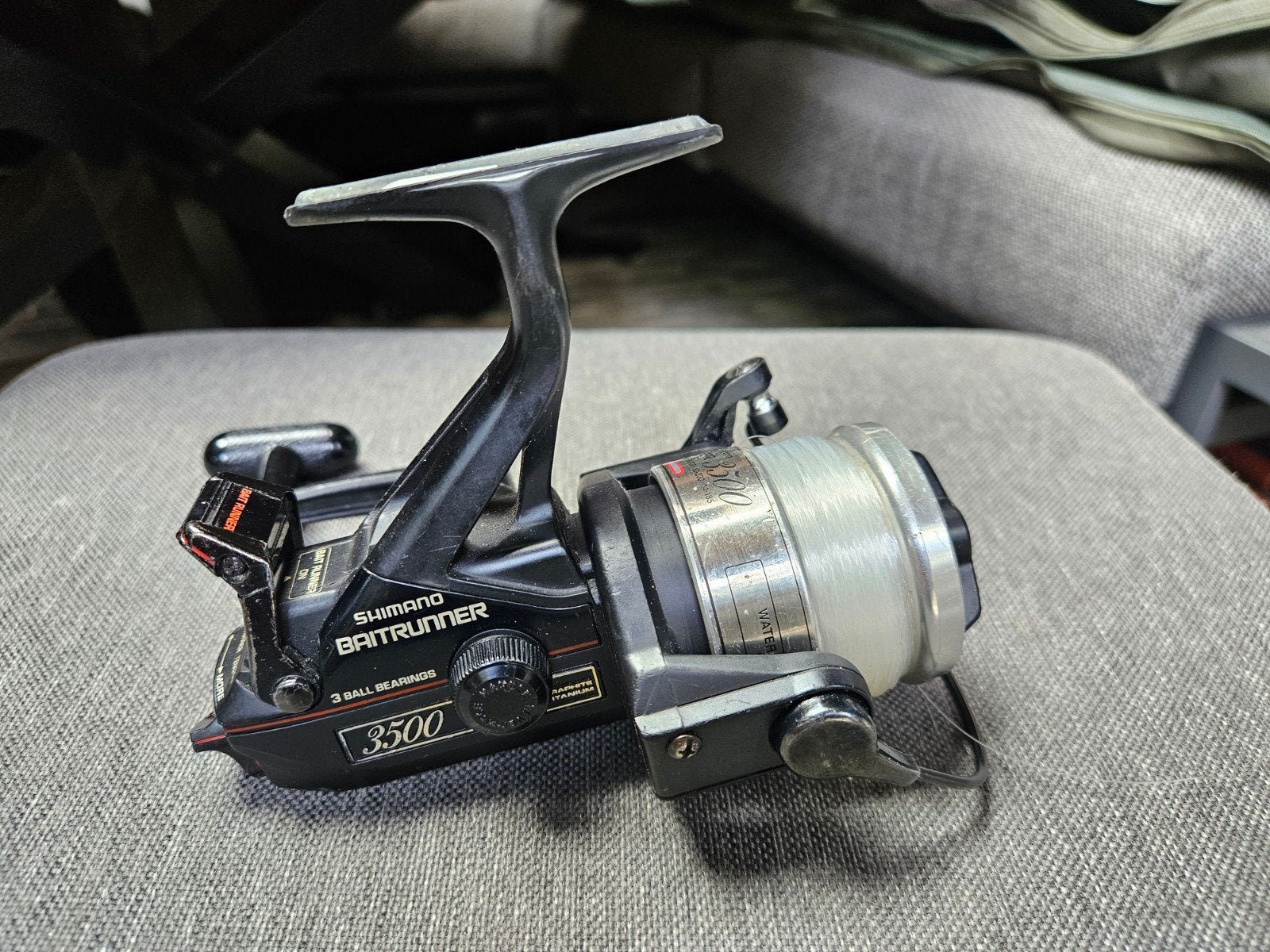 2x Shimano 3500 USA Baitrunner Molens, Ophalen of Verzenden, Gebruikt, Molen