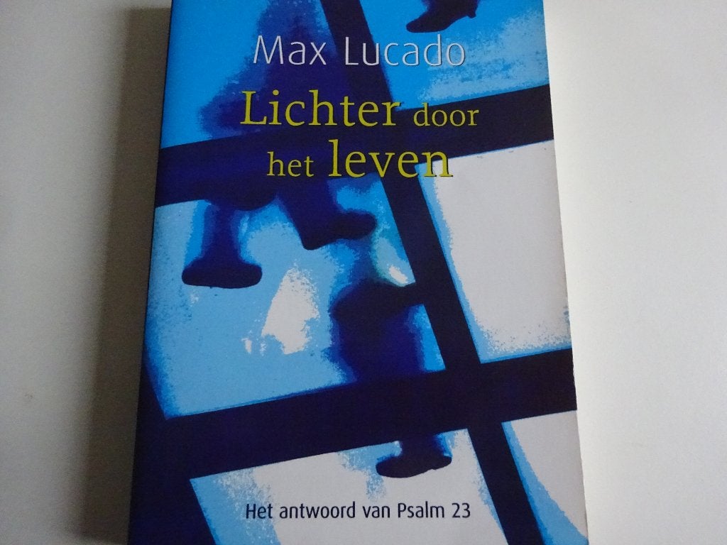 MAX LUCADO - LICHTER DOOR HET LEVEN, Ophalen of Verzenden, Gelezen, Christendom | Protestants