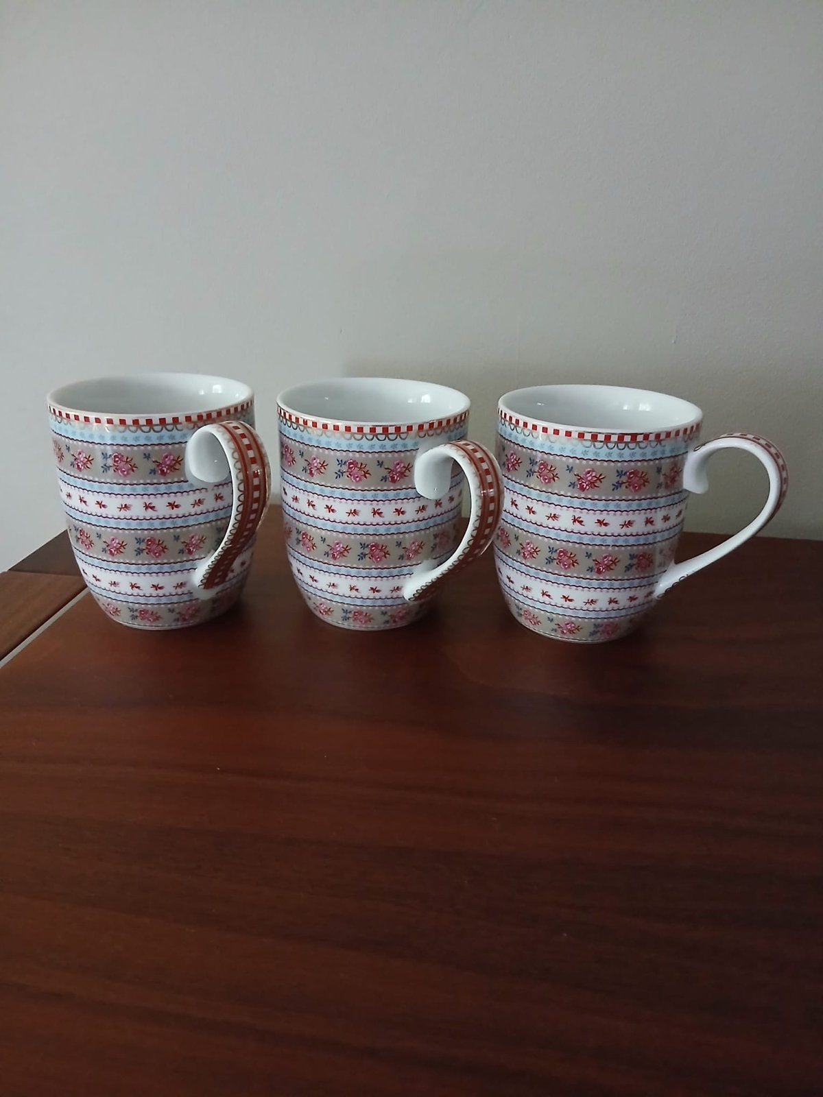 3x Pip Studio ‘Floral Ribbon Rose’ kleine mokken khaki, Pip Studio, Ophalen of Verzenden, Zo goed als nieuw, Modern