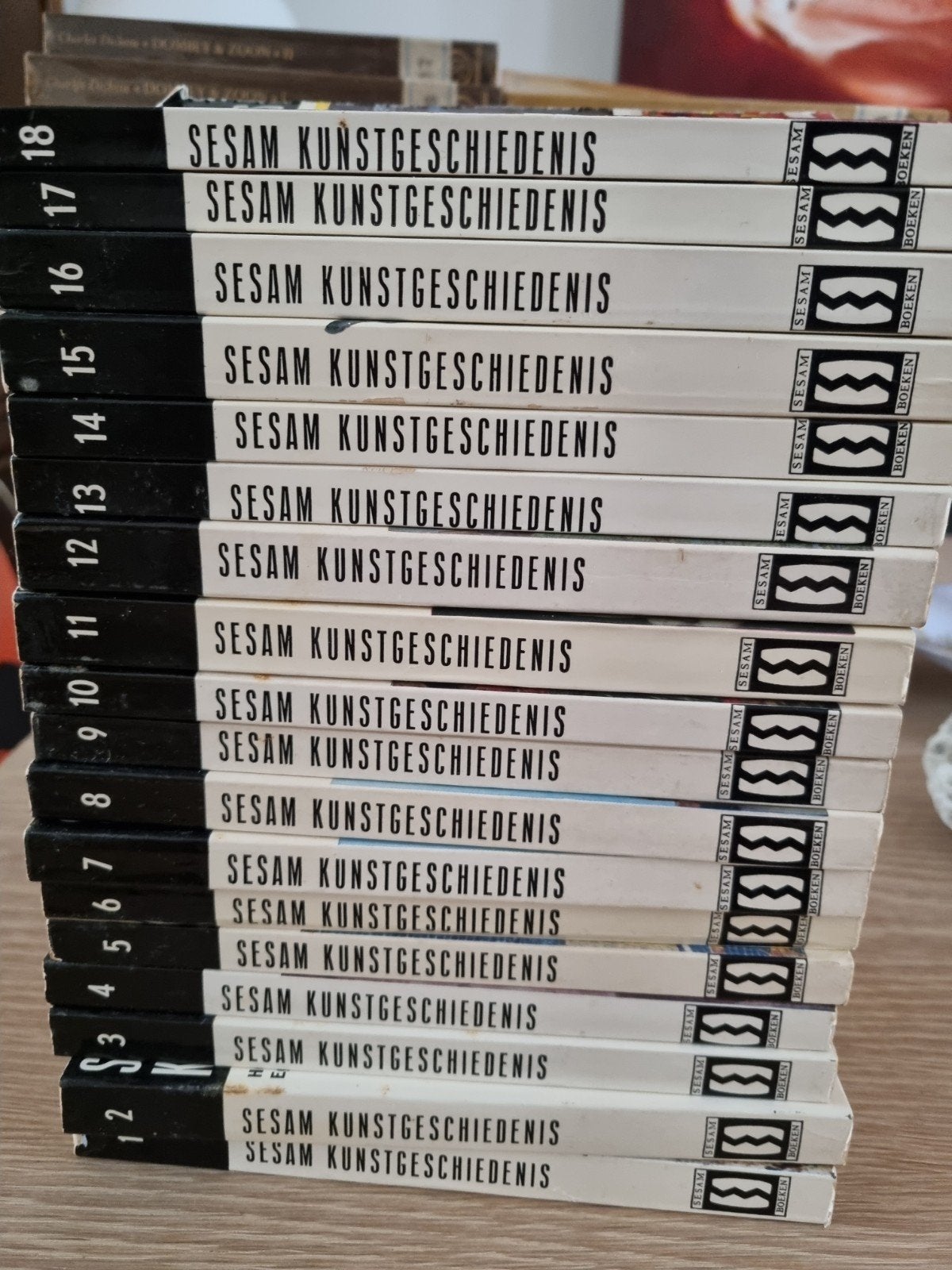 Complete serie Sesam Kunstgeschiedenis (18 delen) 1962-1964, Ophalen of Verzenden, Gelezen