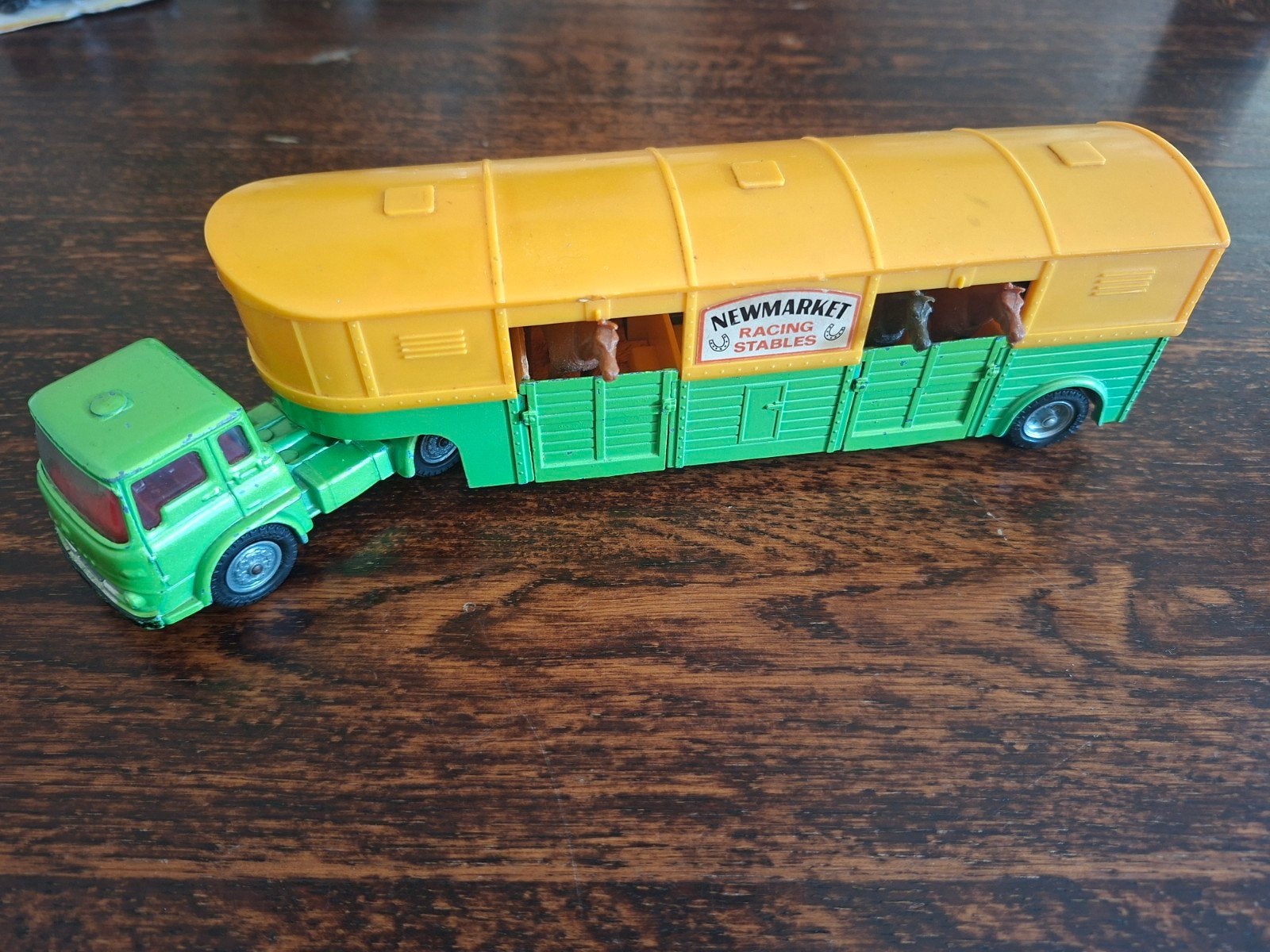 corgi toys articulatie horse box truck bedford, Ophalen of Verzenden, Nieuw, Bus of Vrachtwagen, Corgi