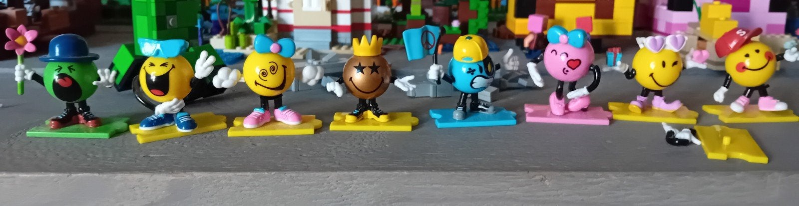 8 poppetjes, smiley, emoijs poppetjes, Ophalen of Verzenden