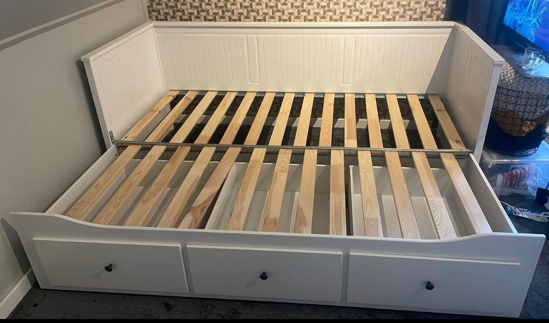 IKEA Hemnes Bedbank met 3 lades en uitschuiffunctie, Ophalen, Gebruikt, 100 cm of meer, Lattenbodem