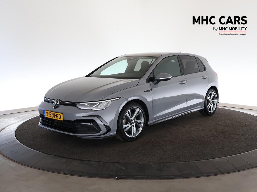 Volkswagen Golf 1.5 eTSI R-Line Business+ | Panoramadak | Cl, 4 cilinders, Leder en Stof, Bedrijf, 19 km/l