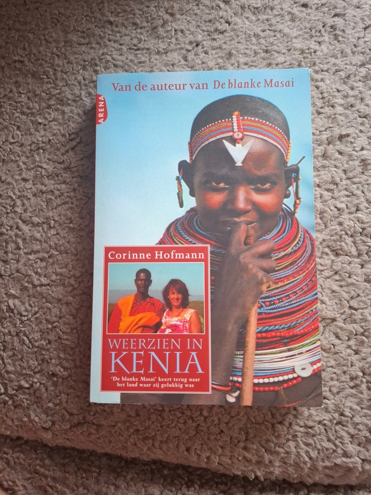 Corinne Hofmann - Weerzien in Kenia, Ophalen of Verzenden, Zo goed als nieuw, Corinne Hofmann