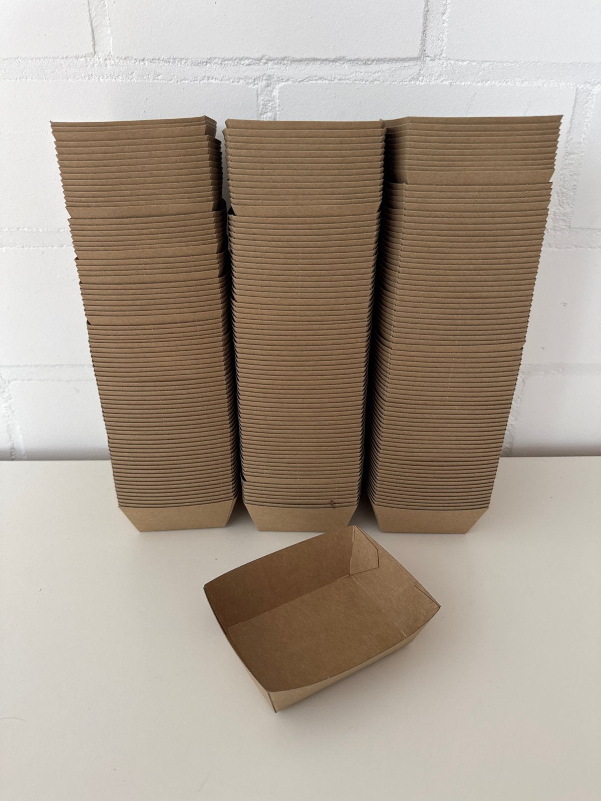 220 x Kartonnen fritesbakjes - disposable snackbakjes, Huis en Inrichting, Ophalen