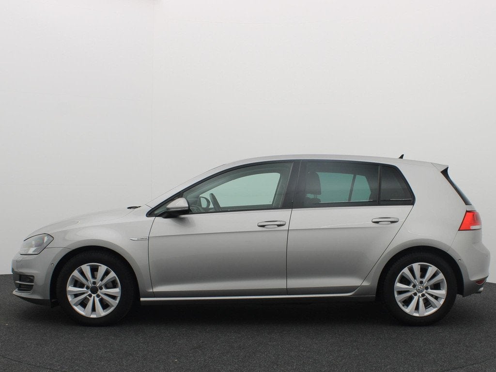 Volkswagen Golf 1.6 TDI Highline BlueMotion TREKHAAK / STOEL, Voorwielaandrijving, Euro 5, Stof, Gebruikt