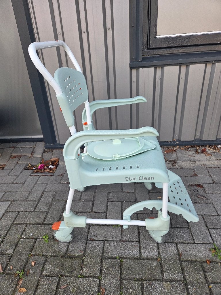 postoel / douchestoel Etac Clean op wielen, Ophalen