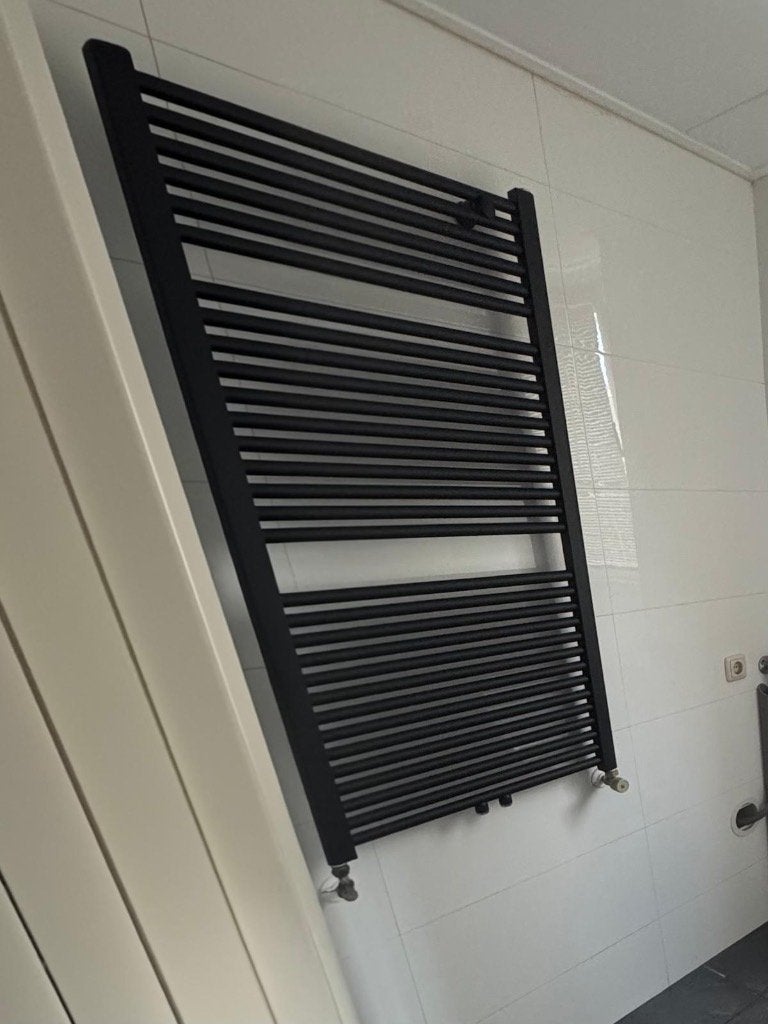 Douche badkamer designradiator 60x123cm, Doe-het-zelf en Verbouw, Ophalen, Radiator, Zo goed als nieuw, 60 tot 150 cm