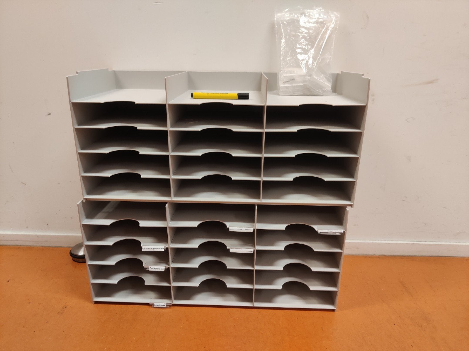 Archief bakjes/postbakjes, Ophalen, Gebruikt