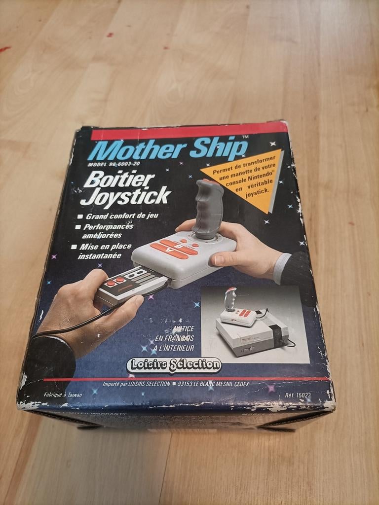 Mothership Boitier Joystick voor Nintendo NES, Ophalen of Verzenden, Zo goed als nieuw
