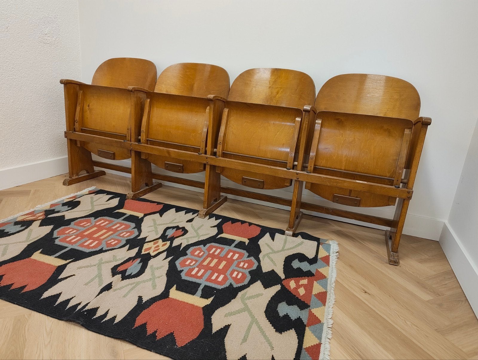 Klapstoelen Bioscoopstoelen, Ophalen
