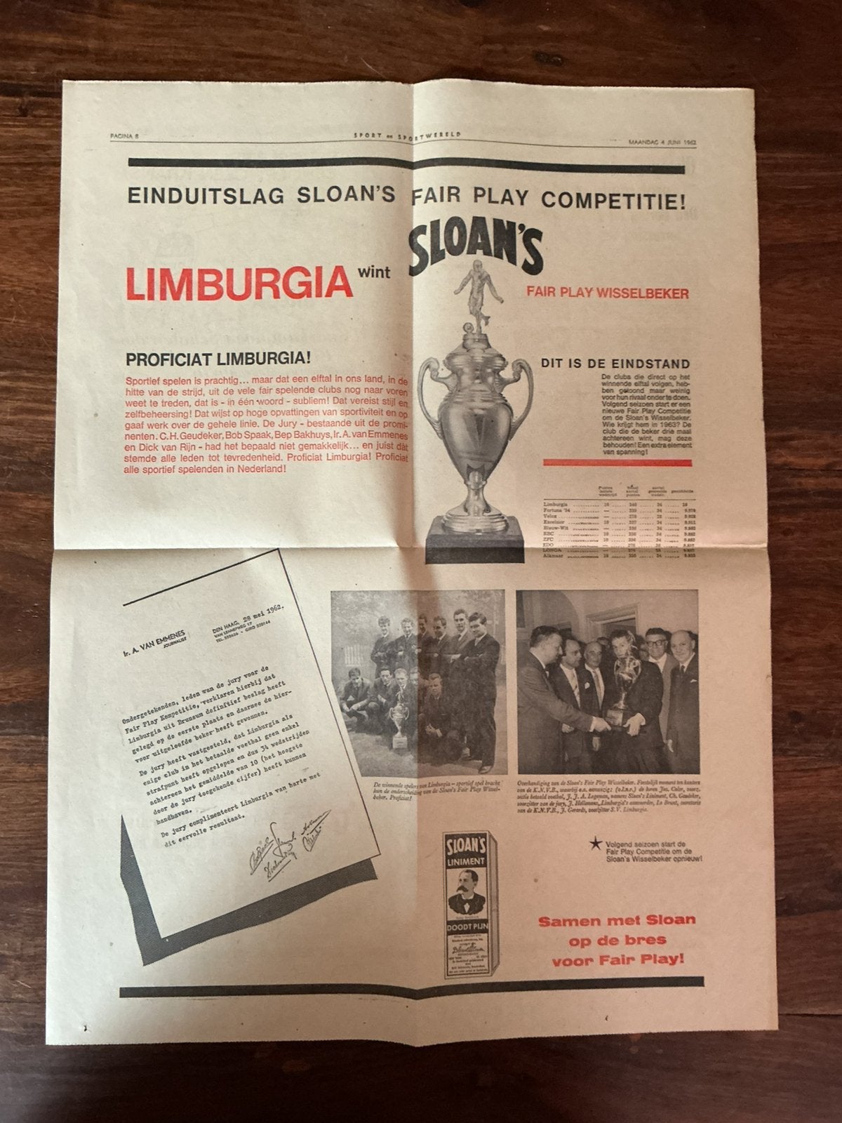 Voetbal reklame  Limburgia wint Sloan’s Fair play ..1962, Verzamelen, Tijdschriften, Kranten en Knipsels, Ophalen of Verzenden