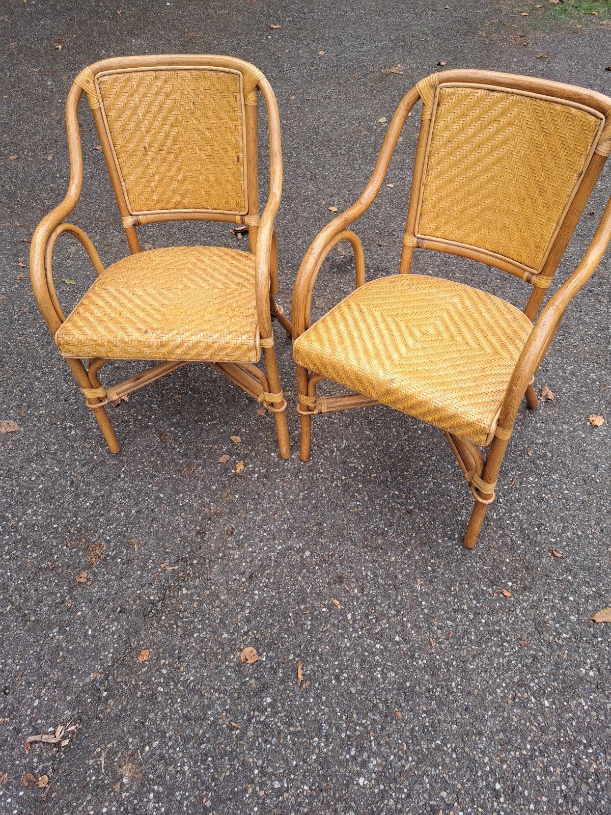 Rieten stoelen, Twee, Bruin, Zo goed als nieuw, Hout