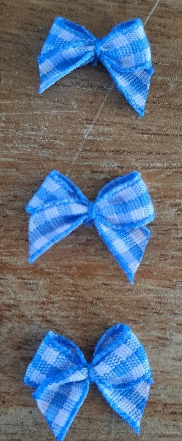 Stoffen strikjes geruit blauw/wit 50 stuks, Ophalen of Verzenden, Nieuw, Overige typen