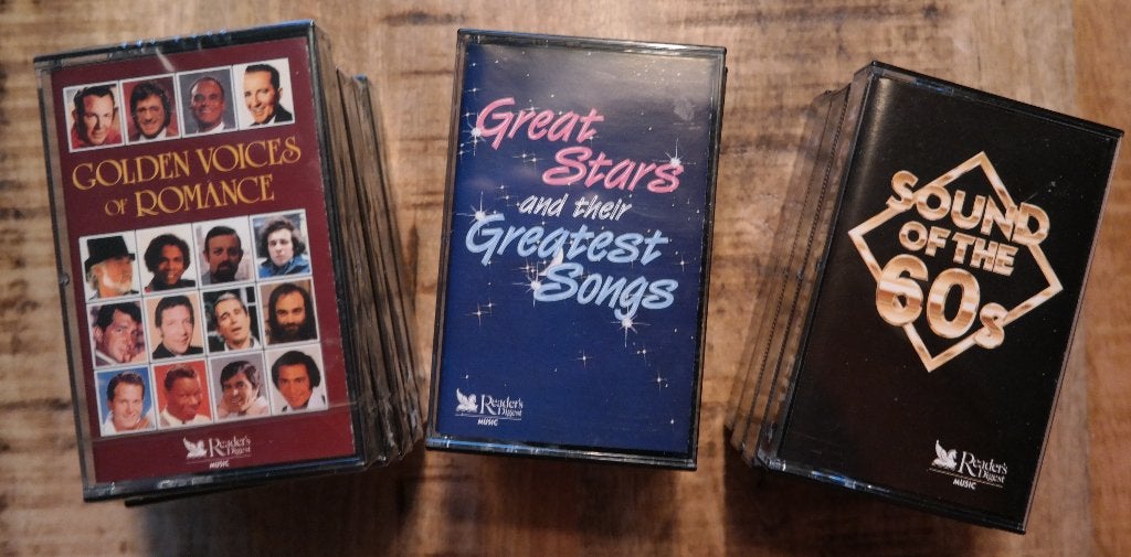 3 complete Cassettebandjes series (1 serie geseald), Cd's en Dvd's, 2 t/m 25 bandjes, Verzamelalbums, Ophalen of Verzenden, Zo goed als nieuw