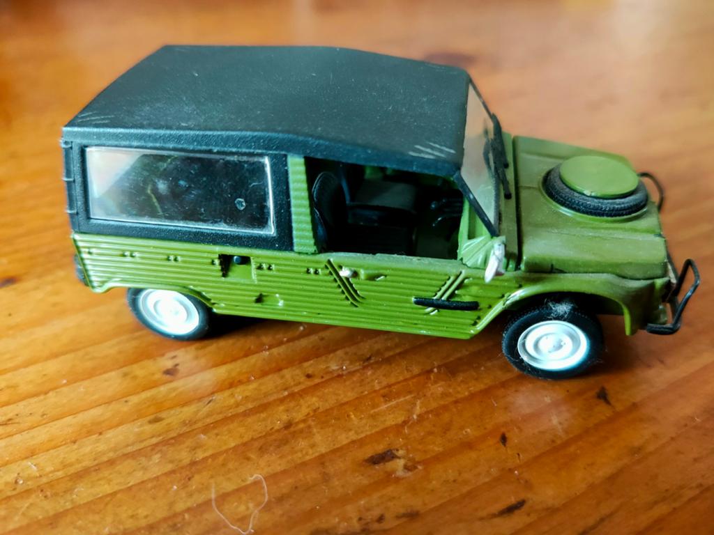 Citroën mehari 4x4 1980 Universal Hobbies nr76, Hobby en Vrije tijd, Modelauto's | 1:43, Ophalen of Verzenden, Gebruikt, Auto