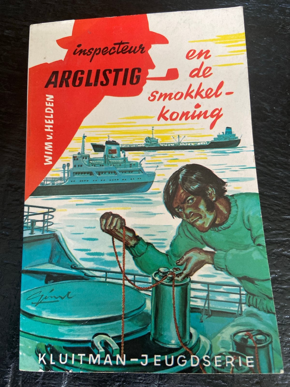 Inspecteur Arglistig en de smokkelkoning - Kluiman Jeugdseri, Boeken, Ophalen of Verzenden, Gelezen, Fictie