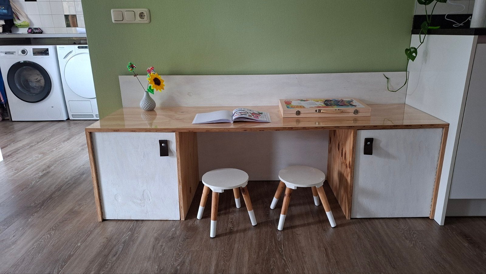 Houten knutselbureau met opbergkasten (Underlayment), Ophalen, Gebruikt, Overige typen