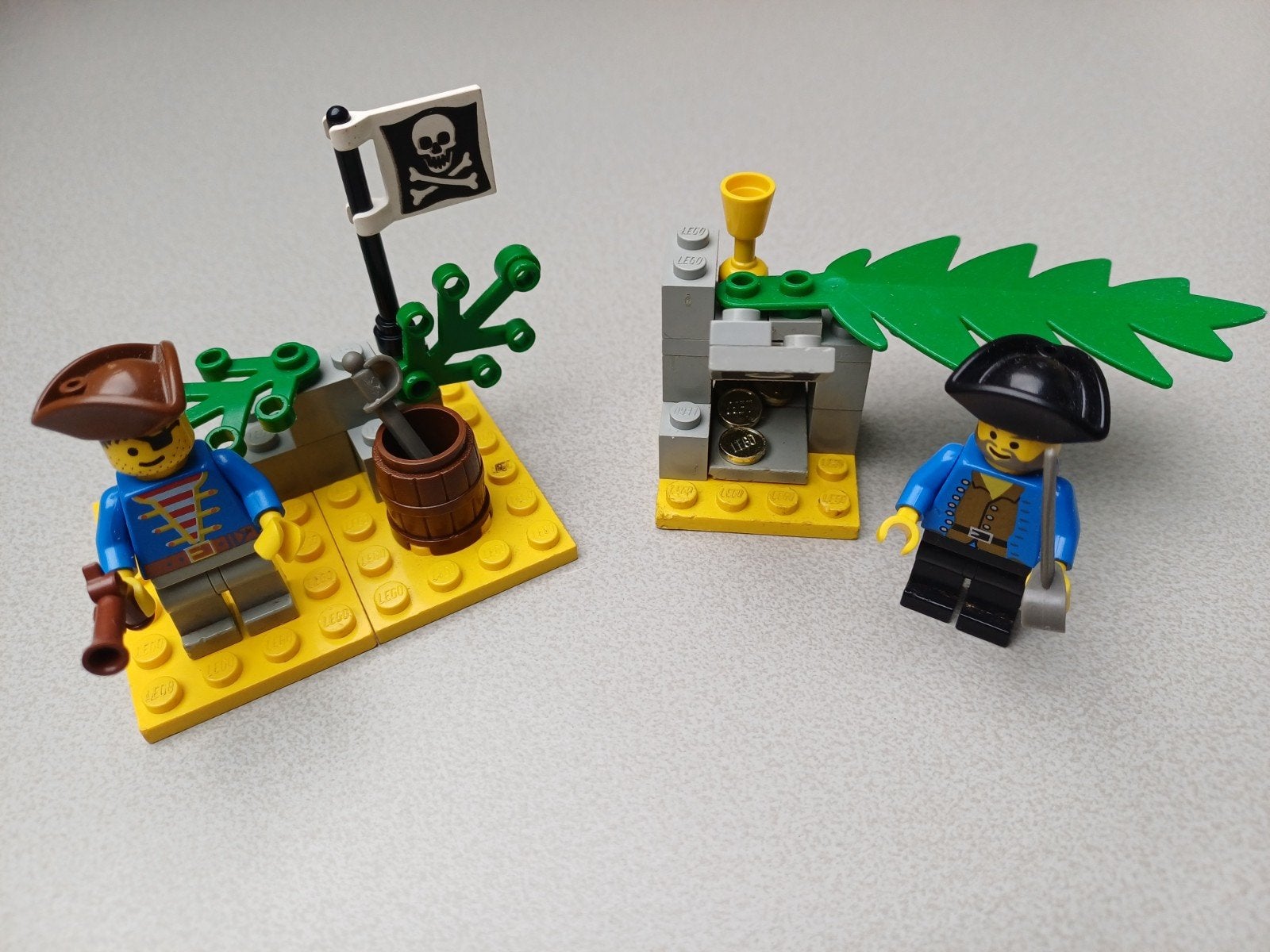Lego pirates 1696 en 1747, Ophalen of Verzenden, Gebruikt