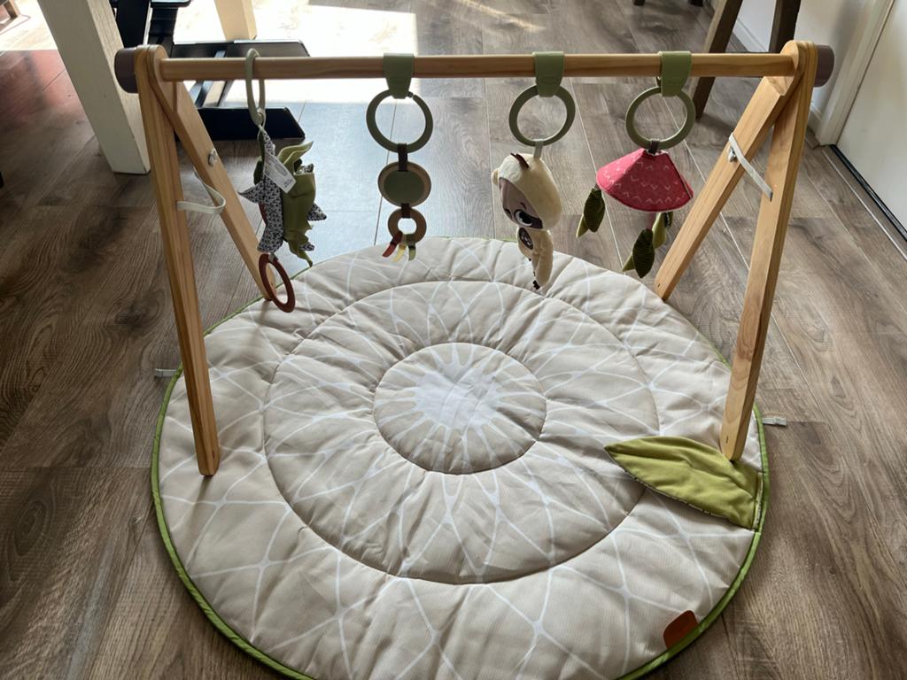 Tiny Love Boho Chic Babygym met Speelkleed, Kinderen en Baby's, Speelgoed | Babyspeelgoed, Ophalen, Zo goed als nieuw, Babygym