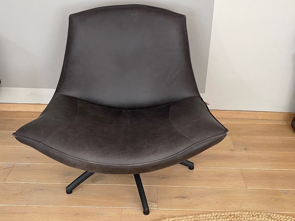 Fauteuil, Enzo Luca Tulipano, Ophalen, Zo goed als nieuw, 50 tot 75 cm, Leer