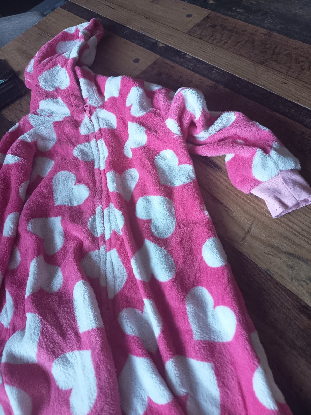 Roze Onesie met Hartjes - Maat 128/134, Kinderen en Baby's, Ophalen of Verzenden