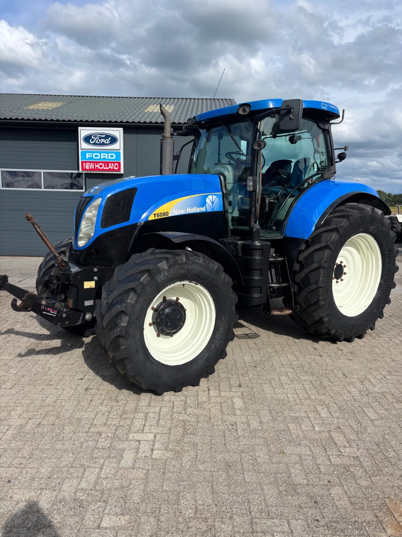 New Holland T6080 RC (bj 2012), Zakelijke goederen, Gebruikt, 120 tot 160 Pk, New Holland, Meer dan 10000