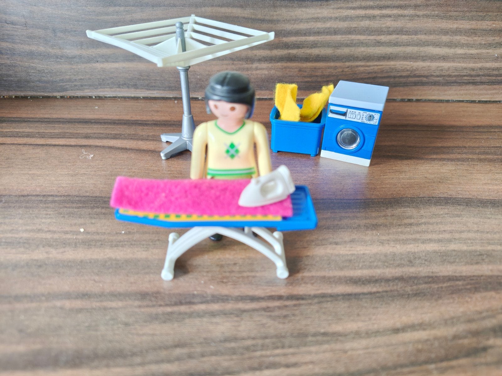 Playmobil wasvrouw met strijkplank en wasrek, Ophalen of Verzenden