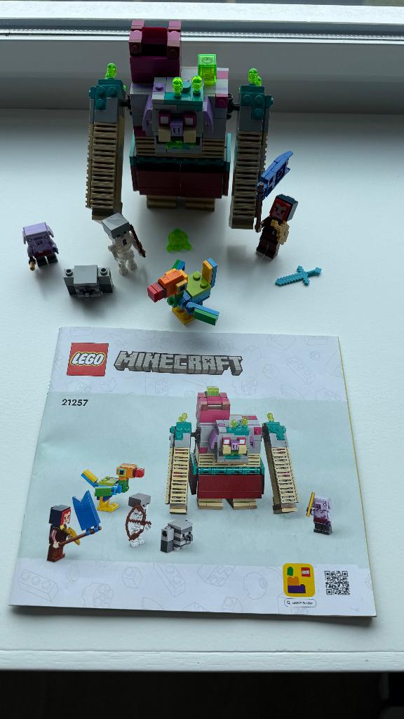 LEGO Minecraft Legends Duel met de Verslinder (21257), Minecraft, Lego, Compleet, Ophalen of Verzenden