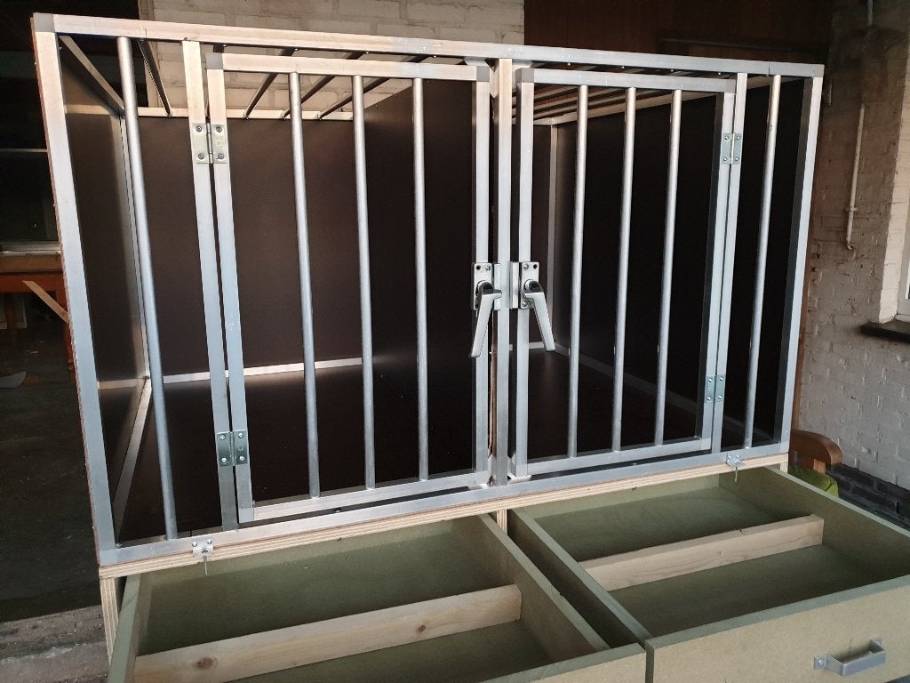 Honden benchen laden kasten op maat gemaakkt, Ophalen, Nieuw