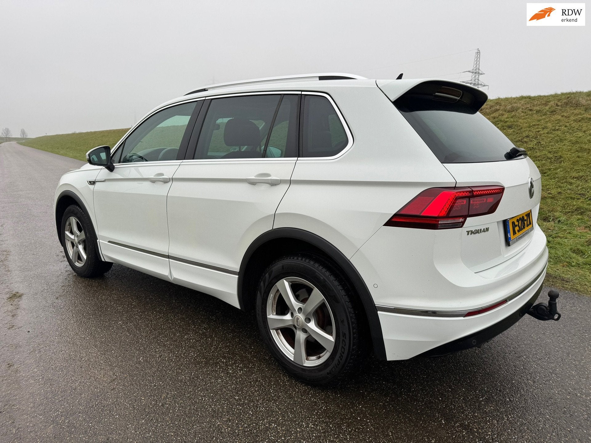 Volkswagen Tiguan 2.0 TSI 4Motion Highline, Auto's, Volkswagen, Automaat, Gebruikt, Euro 6, 4 cilinders