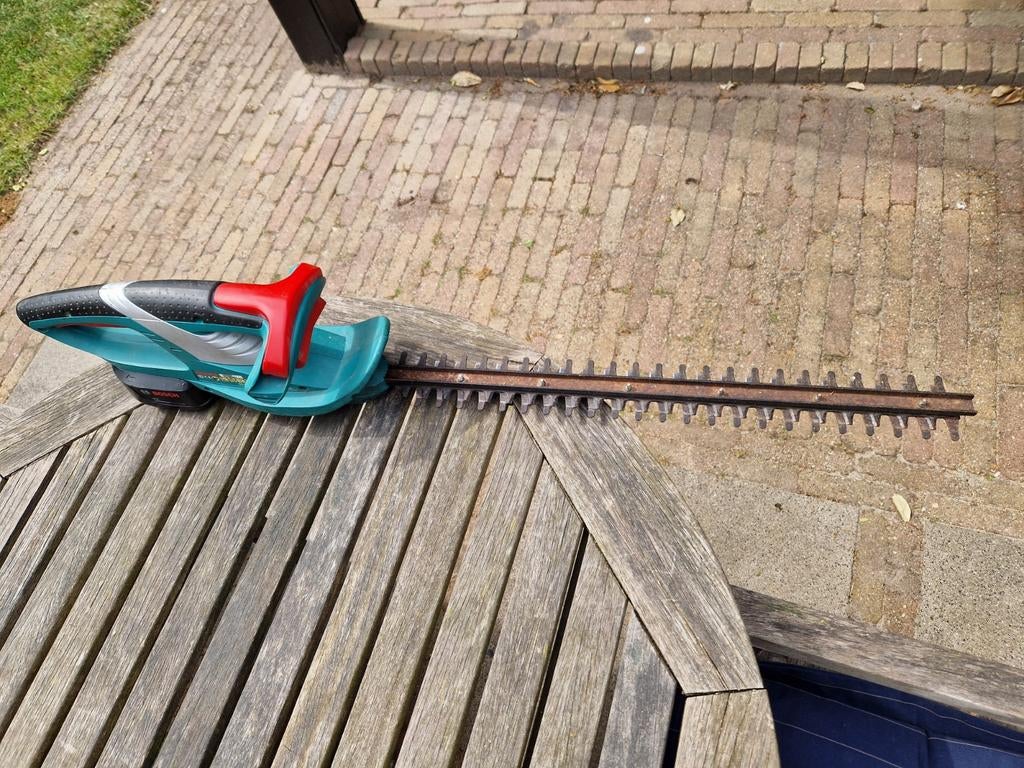 Bosch AHS 48 LI Heggenschaar - Accu, Tuin en Terras, Ophalen, Gebruikt, Accu, Bosch