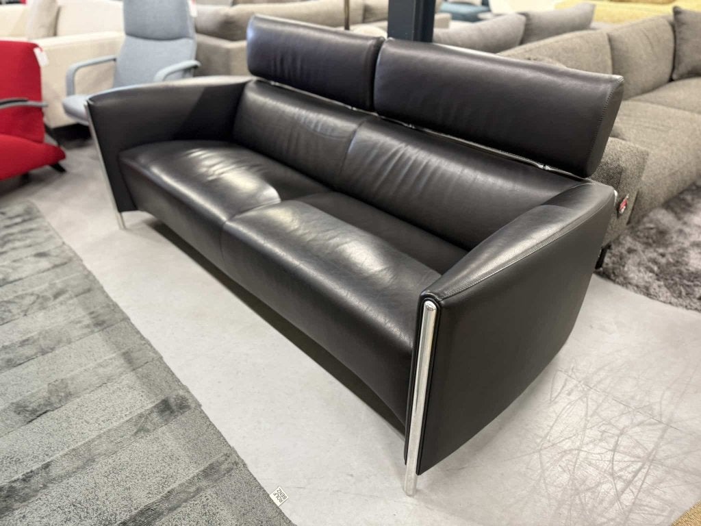 Als nieuw Leolux Goncharov Bank zwart leer Design, Leolux, Info@leolux.nl, 150 tot 200 cm, Driepersoons