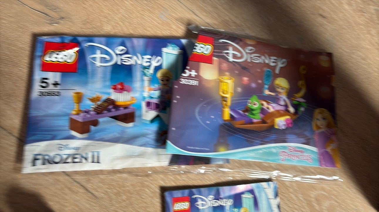 2 sets lego disney frozen en rapunzel, Compleet, Lego, Ophalen of Verzenden, Zo goed als nieuw
